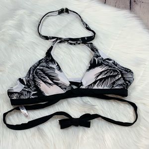NWOT Fabletics Bikini Top White with Black Palm
